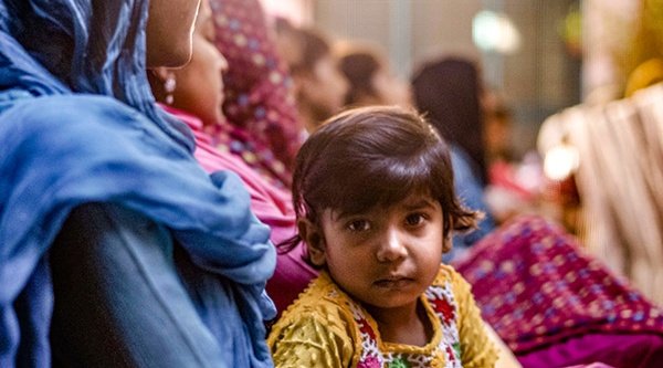 Pakistanische Christen bei einer Veranstaltung eines Partners von Open Doors