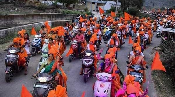 Machtdemonstration – BJP-Anhänger während des Wahlkampfes